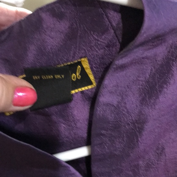 Mirasol size M Nehru collar jacket w embroidered front and sleeves. Like New!! - Picture 7 of 10